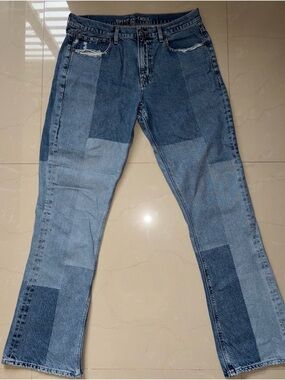 American Eagle two- tone blue jeans